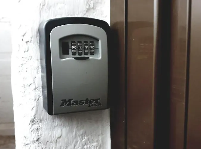 Avec Coin Nuit - Vieille Climatise Apartment