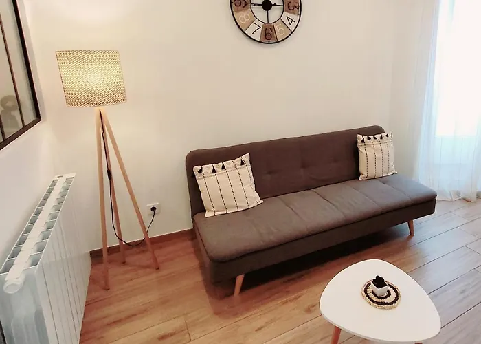 Avec Coin Nuit - Vieille Climatise Apartment