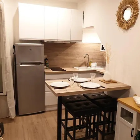 Avec Coin Nuit - Vieille Climatise Apartman Menton