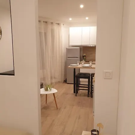 Avec Coin Nuit - Vieille Climatise * Mentone