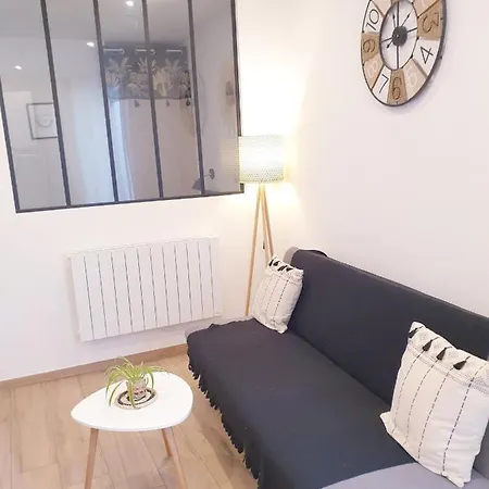 Avec Coin Nuit - Vieille Climatise * מנטון