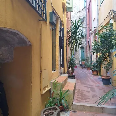Apartman Avec Coin Nuit - Vieille Climatise Menton